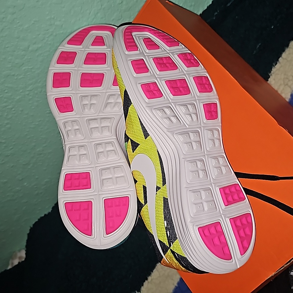 Nike BeTrue - Picture 5 of 7